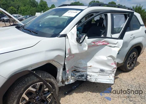 2025 Subaru Forester Premium z USA, uszkodzony, nr VIN JF2SLDDC9SH560990